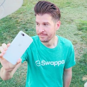 Meet your Posher, Christopher